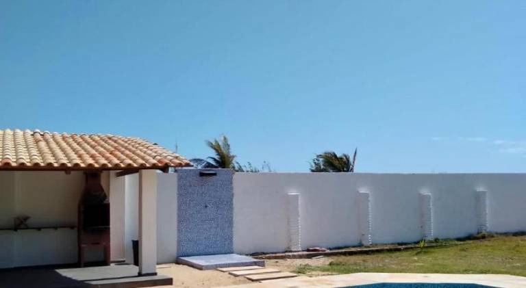 Vacation home with pool — photo 5