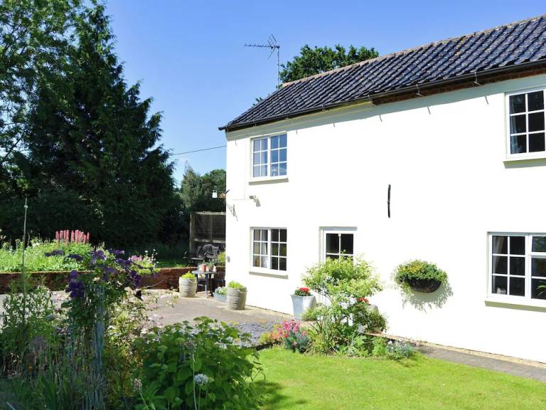 House  Garvestone