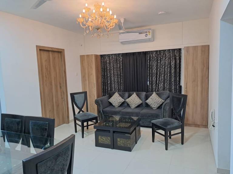 Apartment Versova Beach