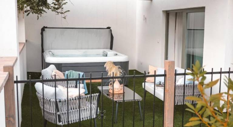 Nice holiday apartment with hot tub, sauna & terrace | Perfect for remote work | Dogs allowed — photo 3