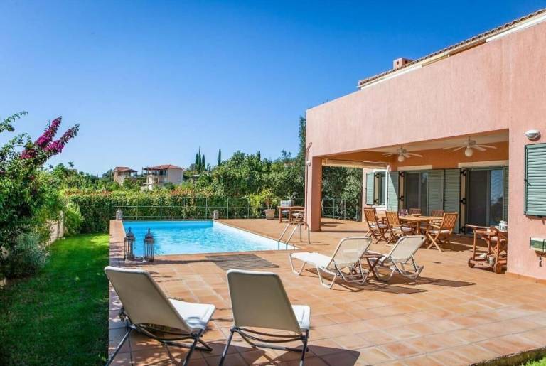 Villa Afrato