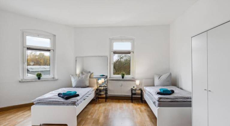 Serviced apartment with garden & terrace | Dogs allowed in Zwickau