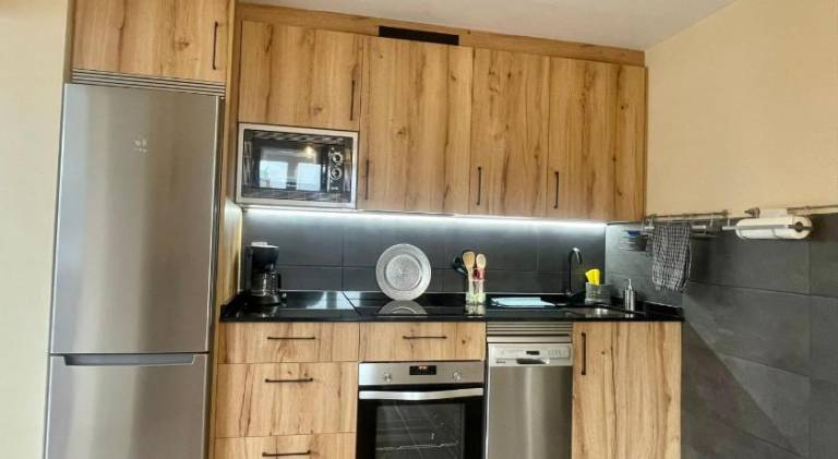 Holiday apartment with 2 rooms for 6 persons — photo 2