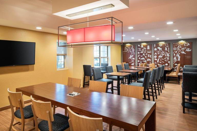 TownePlace Suites by Marriott Los Angeles LAX/Manhattan Beach — photo 3