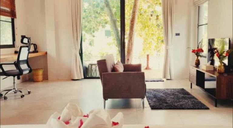 Pleasant vacation home with patio | Next to the beach | Pets allowed in Ko Pha-ngan