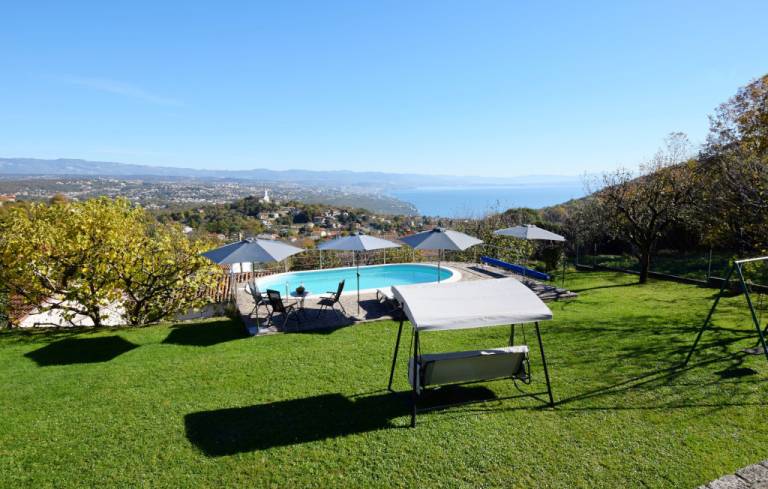Villa with yard, private pool & patio in Opatija