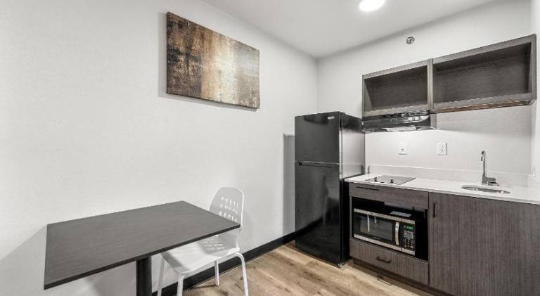 Southern Suites Forest Park — photo 2
