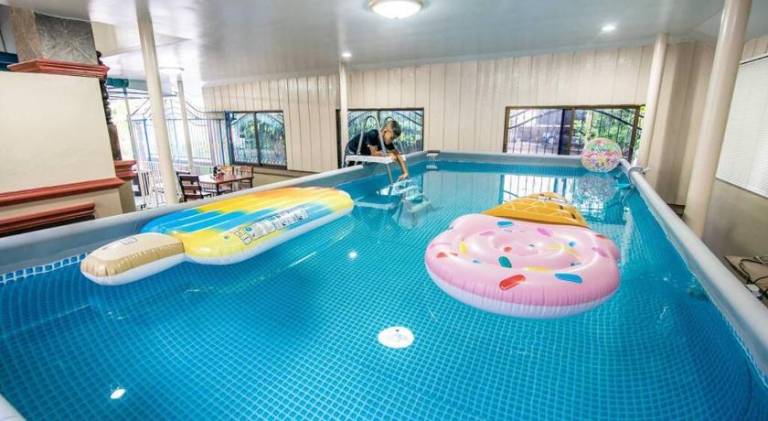 Villa with pool — photo 3