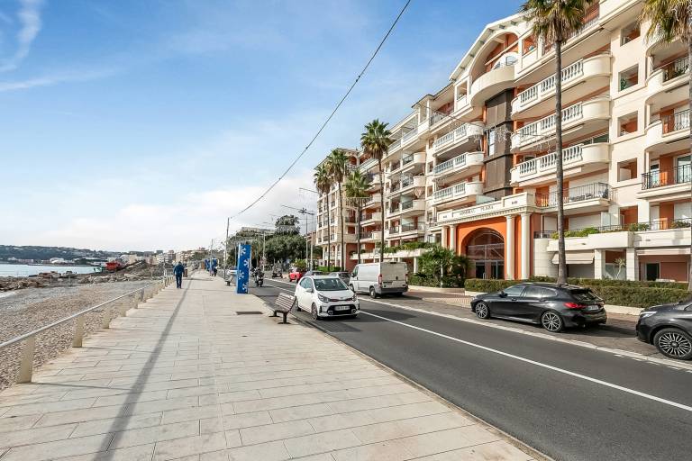 Fully equipped charming apartment with terrace | Beach nearby | Pets allowed — photo 2