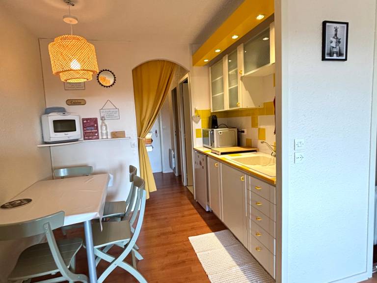 Studio with 1 room for 4 persons — photo 3