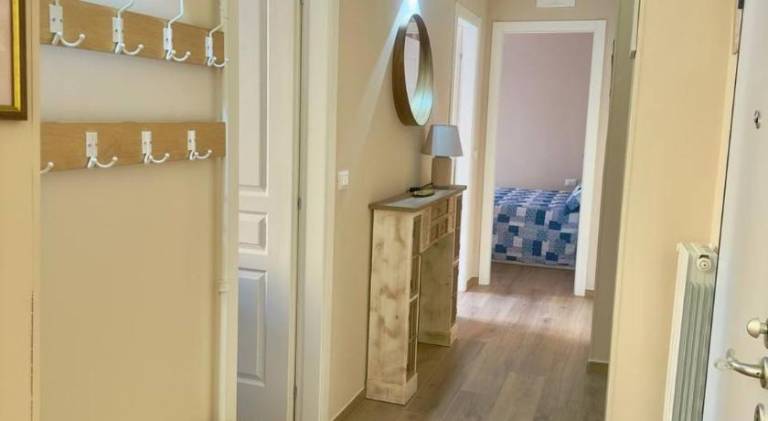 Apartment with 2 rooms for 6 persons — photo 3