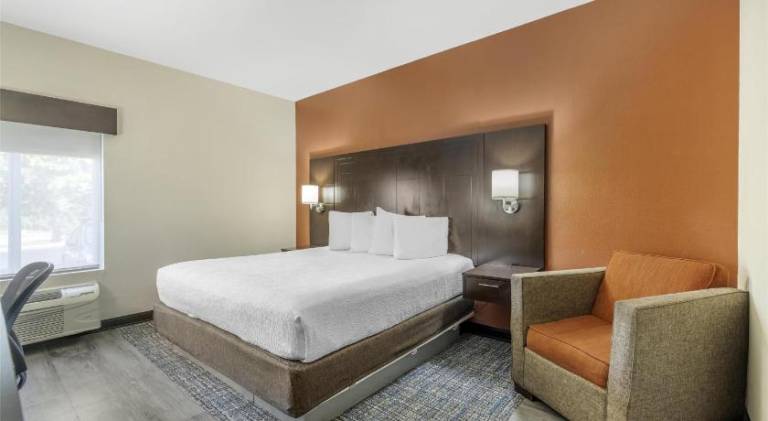 Best Western Plus Lee's Summit Hotel & Suites — photo 2