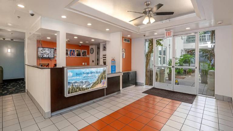 Motel 6 San Diego, CA - Downtown — photo 4