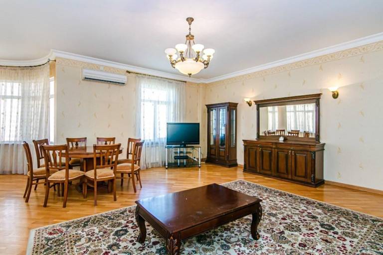 Big rental apartment | Next to Nizami Street | Pets are welcome — photo 2