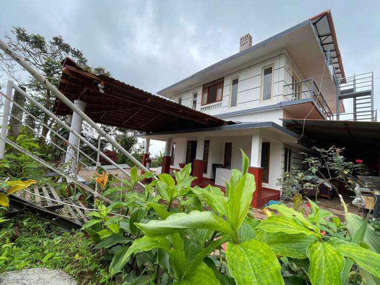 Abode Backpackers Hostel