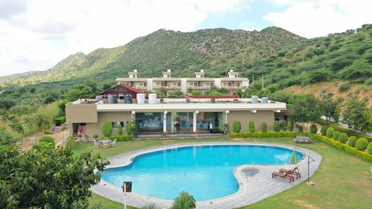 Amar Bagh Resort