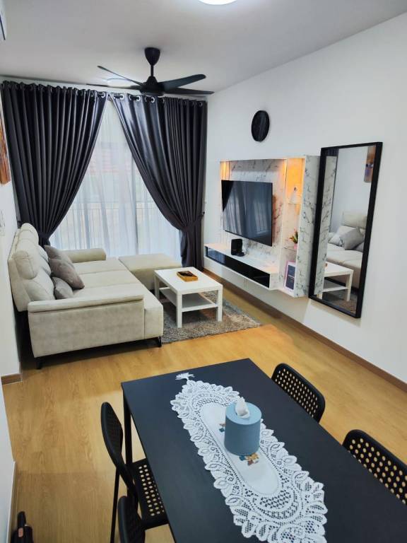 818 m&sup2; Ferienwohnung