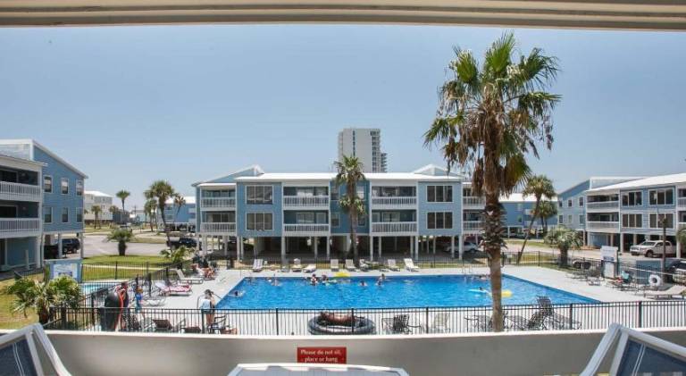 Pleasant vacation home with pool | Pets allowed — photo 4
