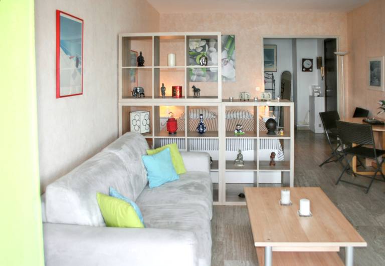 Comfortable studio in Cagnes-sur-Mer, 40 m² with sea view terrace. — photo 2