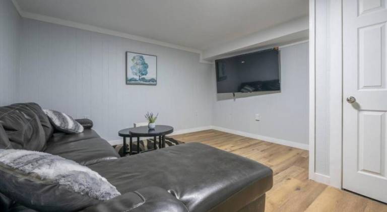 Vacation home | Perfect for remote work in Calgary, AB