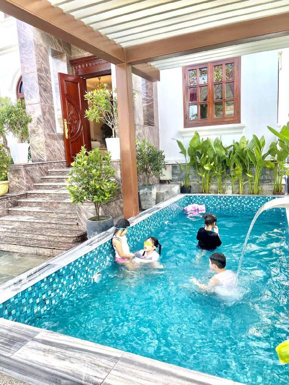 Big house with garden, pool & BBQ | Suitable for remote work | Pet-friendly in Hue