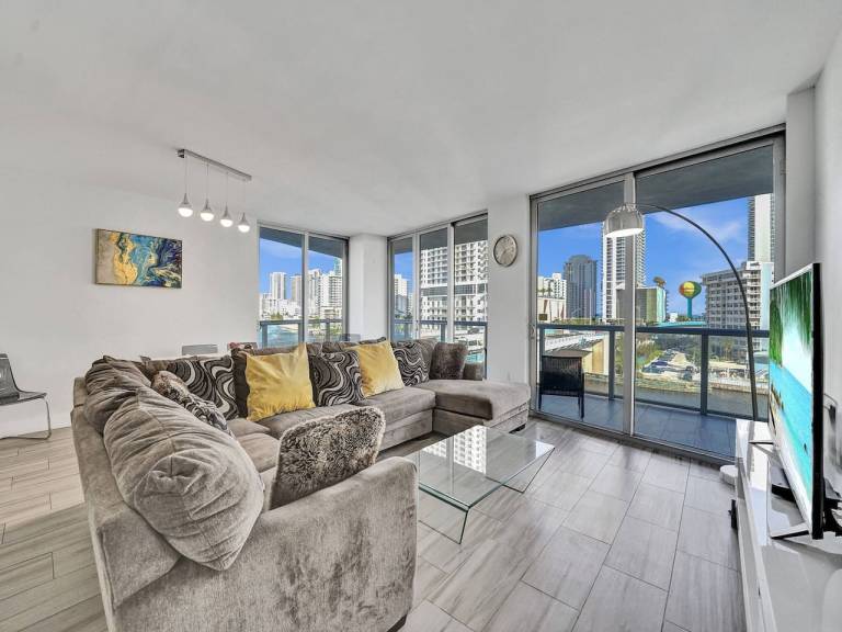 Luxury Waterfront Suite