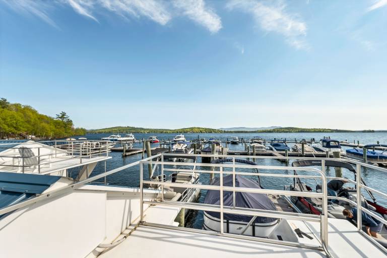 Houseboat  Laconia