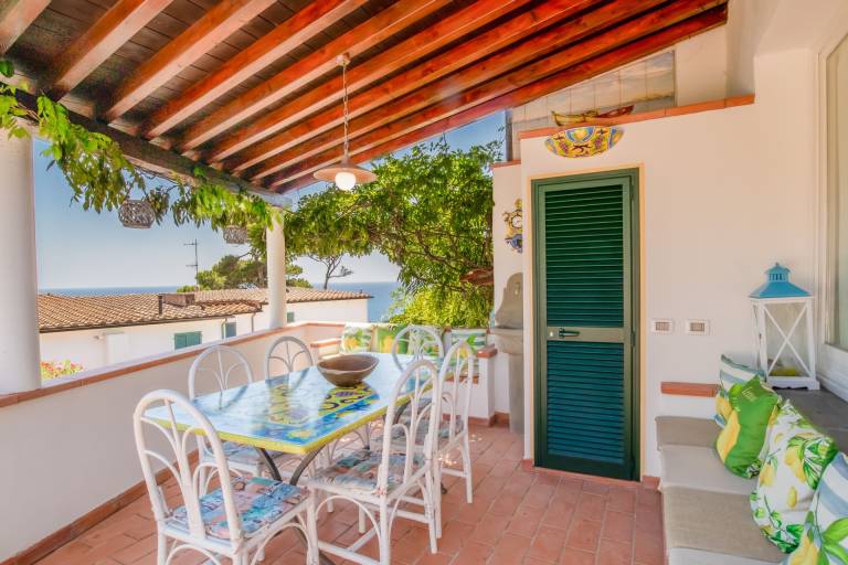 Villa with private beach access — photo 3