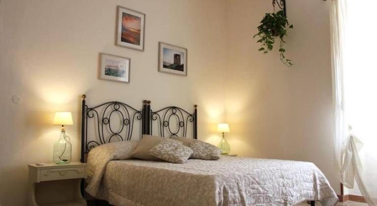 Apartment with 2 rooms for 3 persons — photo 2