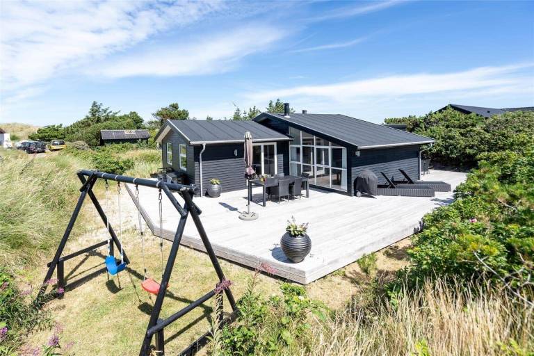 Fully equipped wonderful vacation home with patio, BBQ & sauna | Pets are welcome in Ringkobing