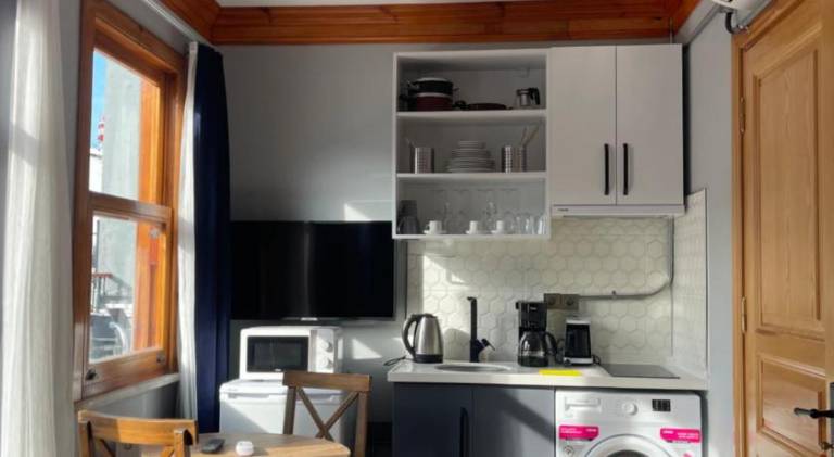Rental apartment with patio | Pet-friendly — photo 4