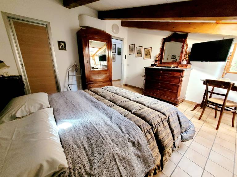 Apartment 'La Gatta Nel Borgo' with Private Terrace, Wi-Fi and Air Conditioning — photo 5