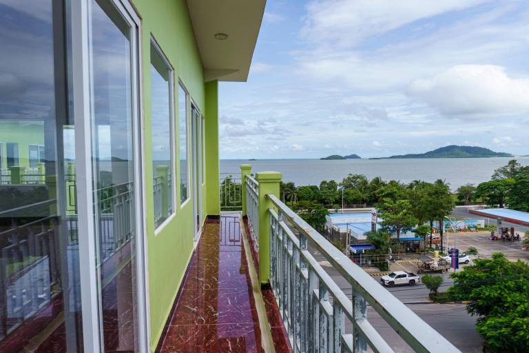 Reachbut Sessor Hotel — photo 4