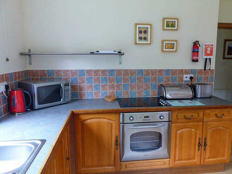 Child-friendly nice cottage with yard | River view | Pets allowed — photo 4