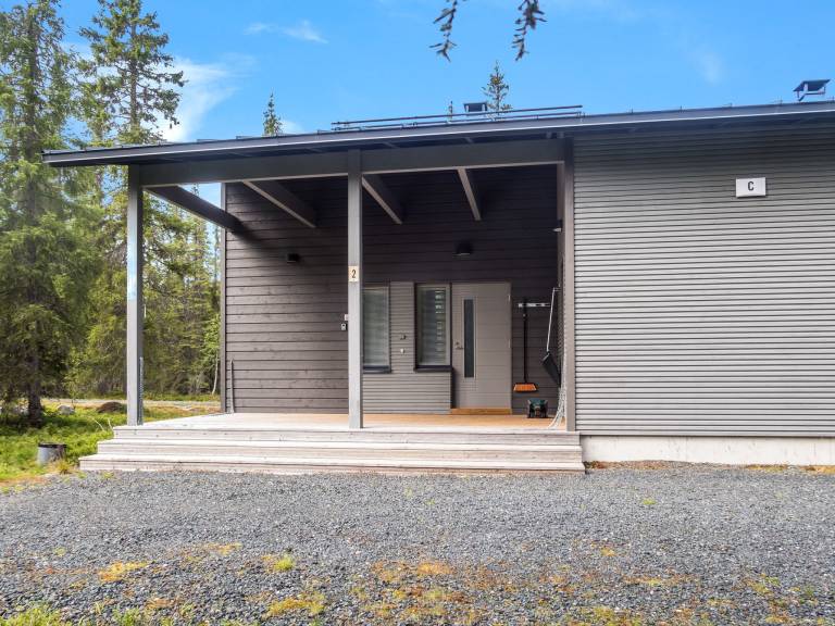 Vacation home with sauna — photo 2