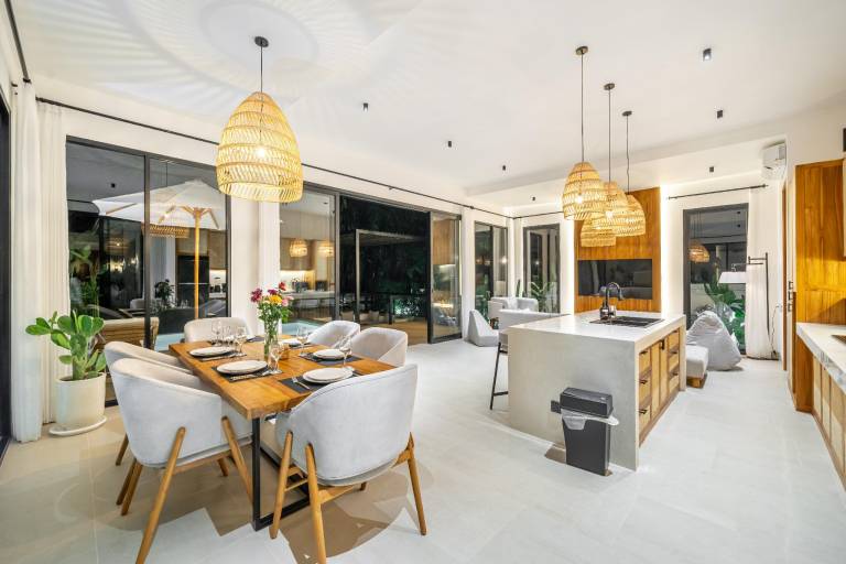 Villa with BBQ, garden & jacuzzi — photo 4
