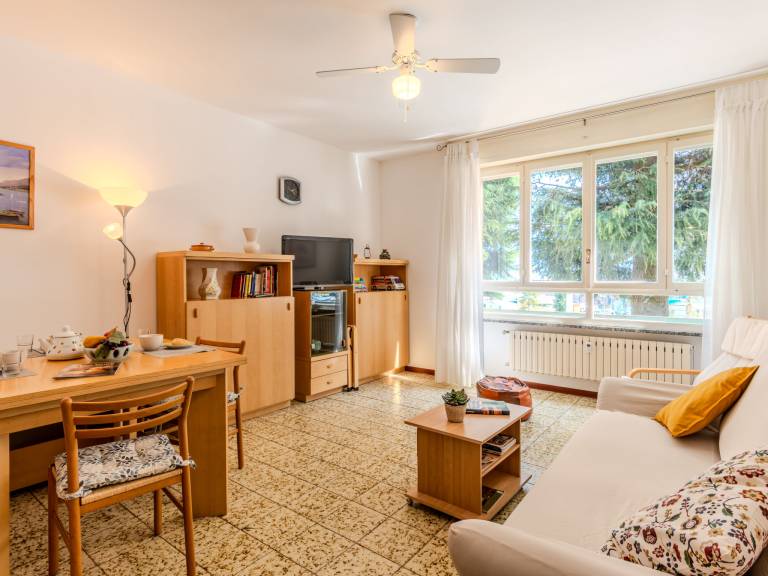 Lovely rental apartment with yard | Next to the beach | Pets allowed — photo 2