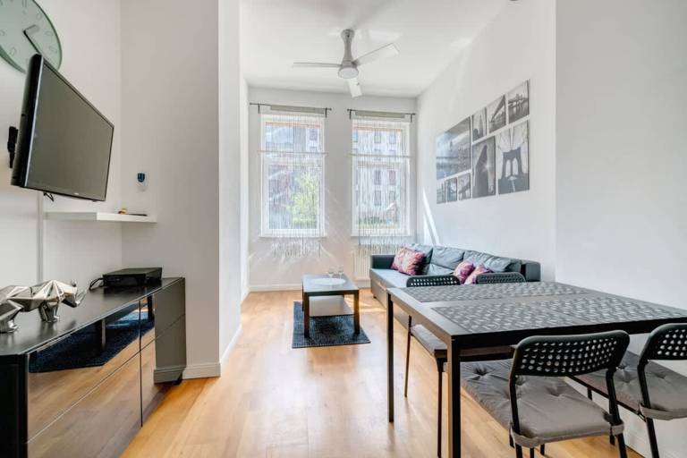 Child-friendly rental apartment with fast internet | Near Golden Gate | Pet-friendly in Gdansk