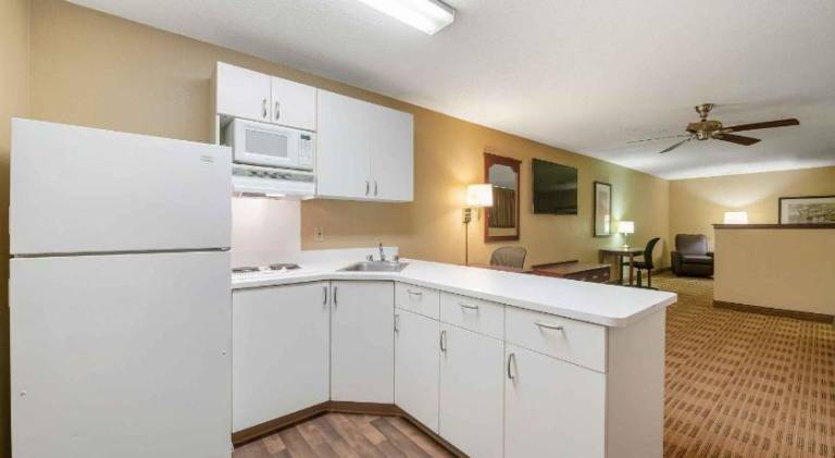 Extended Stay America Suites - Orlando - Lake Mary - 1036 Greenwood Blvd — photo 3