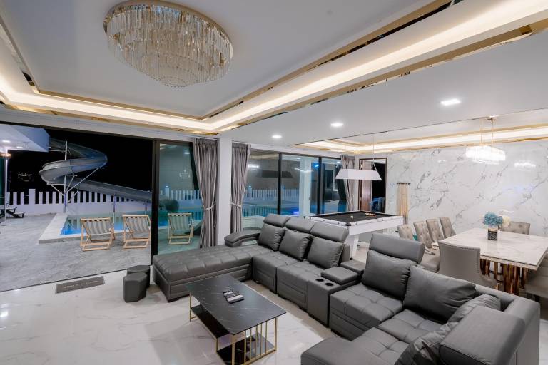 Villa with jacuzzi, barbecue & pool | Pets allowed — photo 3