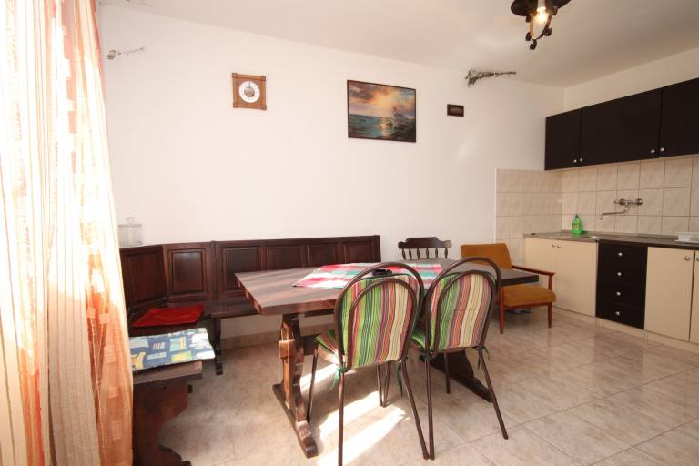 Four-bedroom apartment near beach Basina, Hvar (A-8749-a) — photo 3