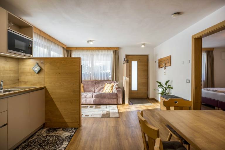 Apartment 'Ciasa Rungg App Pares' with Mountain View, Garden & Wi-Fi in San Martino in Badia