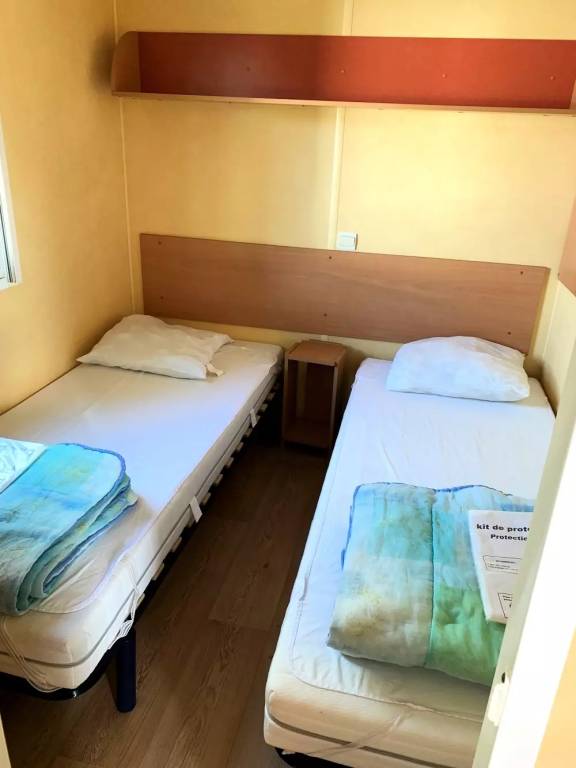 Camping Plein Sud - Cottage Confort 3/4 Plus - 2 bedrooms - TV 4 people — photo 5
