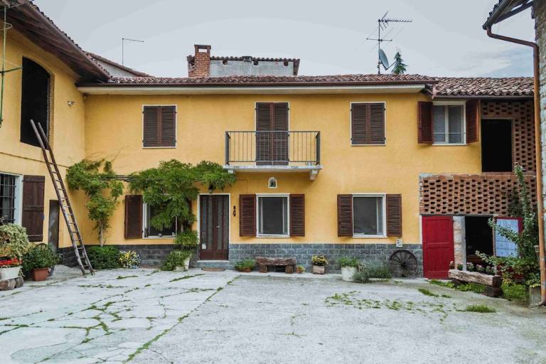 Bed and breakfast  Gabiano