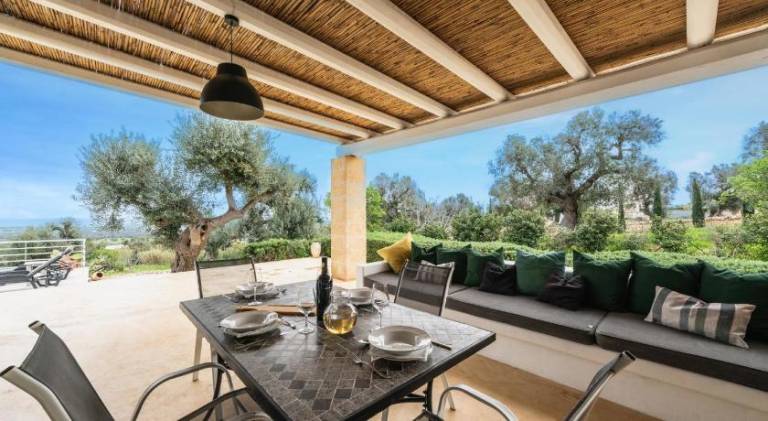 Fully equipped villa with private pool, garden & patio | Pet-friendly — photo 2