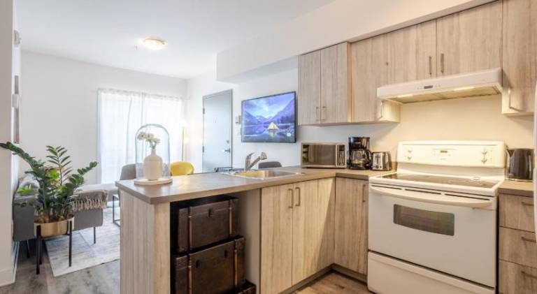 Lovely rental apartment | Close to Mary | Perfect for remote work | Pet-friendly — photo 3