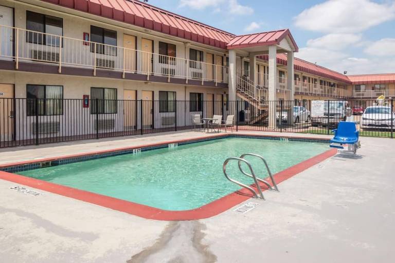 Motel 6 Mesquite TX Rodeo Convention Ctr
