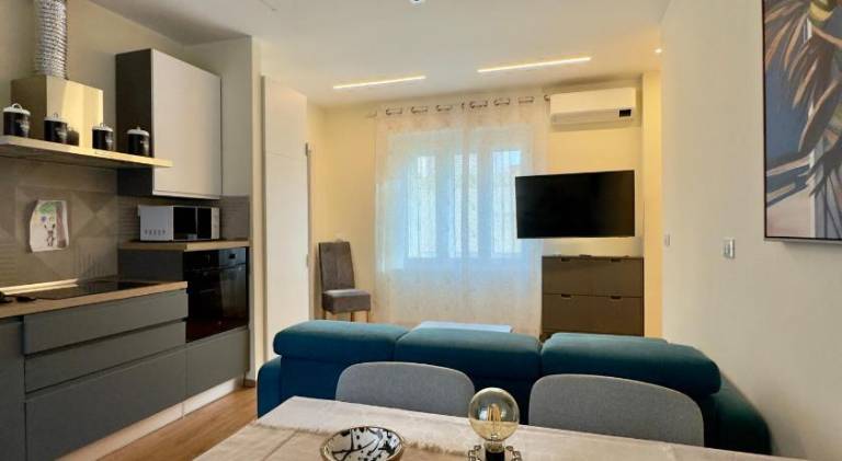 Apartment with patio | Perfect for remote work — photo 2