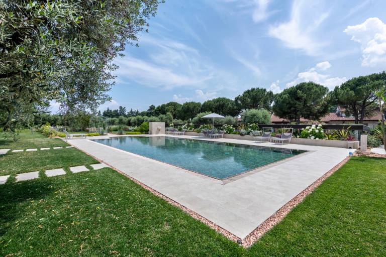 Holiday Home 'Abaye 3 Chianti Charm' with Lake View, Wi-Fi and Air Conditioning — photo 4