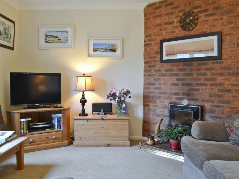 Family-friendly nice cottage with barbeque & yard | Dogs allowed — photo 2